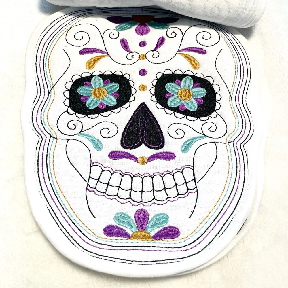 NWT Set of 4 Day of The Dead Skull/ Skeleton Placemats